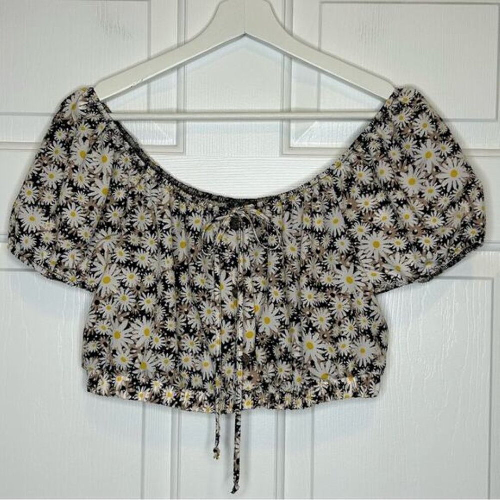 Lily Rose Off Shoulder Crop Daisy Floral Top * Medium